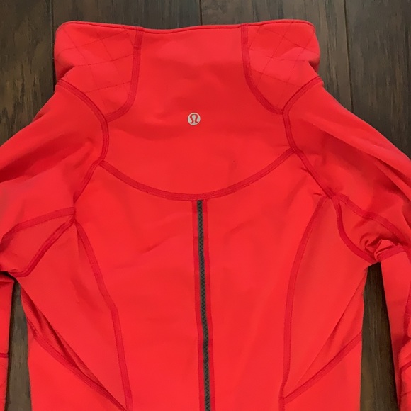 Lululemon half zip pull over - Picture 7 of 10